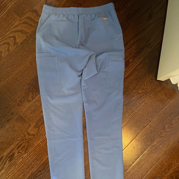Woman’s FIGS Yola Skinny Pants XS Tall (Cecil Blue). Worn once - Picture 2 of 2